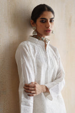 Load image into Gallery viewer, Karigars Essentials Aafrinish By Niazi White Chikankari Mukesh Kurta Ersa Batool Rizwan Haq Hand Embroidered 
