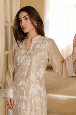 Load image into Gallery viewer, Natural Floral Kantha Shirt &amp; Izzar
