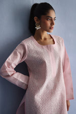 Load image into Gallery viewer, Pale Pink Chikankari Kurta
