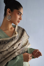 Load image into Gallery viewer, Beige and Black Kantha Dupatta
