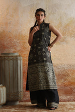 Load image into Gallery viewer, Black &amp; Beige Kantha Shirt &amp; Palazzo
