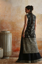 Load image into Gallery viewer, Black &amp; Beige Kantha Shirt &amp; Palazzo
