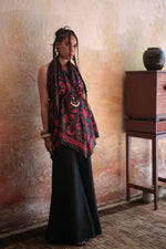 Load image into Gallery viewer, Black &amp; Red Floral Kantha Dupatta &amp; Palazzo
