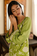 Load image into Gallery viewer, Citrus Green Floral Kantha Shirt &amp; Palazzo

