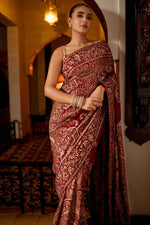 Load image into Gallery viewer, Maroon &amp; Gold Pita Tila Saree

