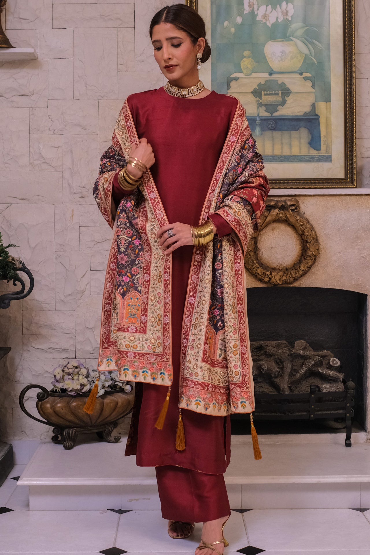 Beige & Multicolor Kashidakari Dupatta