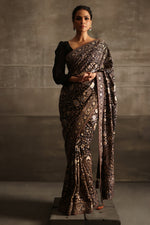 Load image into Gallery viewer, Aafrinish By Niazi Fouzia Aman Rizwan Ul Haq Black and Gold Pita Tila Kashidakari Saree Pakistan Fashion
