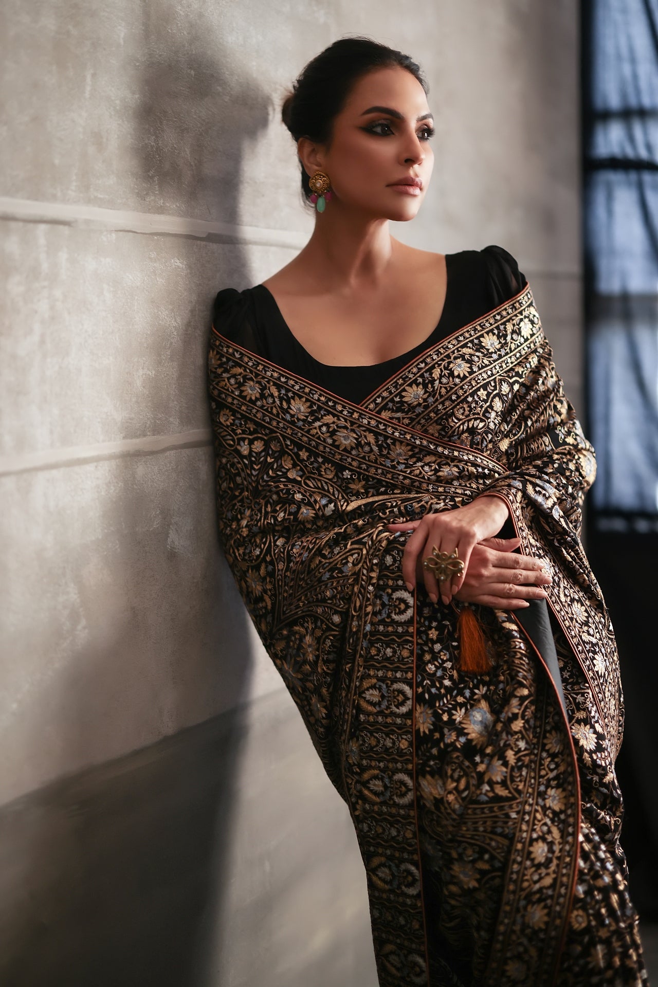 Aafrinish By Niazi Fouzia Aman Rizwan Ul Haq Black and Gold Pita Tila Kashidakari Saree Pakistan Fashion