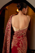 Load image into Gallery viewer, Maroon &amp; Gold Pita Tila Saree
