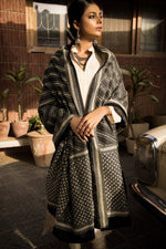 Load image into Gallery viewer, Aafrinish Zooni Sheikh Zooni-Sheikh Embroidery Pakistan Fashion Aafrinish chikankari kurta natural tussar silk kurta hand embroidery black-white kantha dupatta duppata fashion Mercedes-Benz 1970 Aafrinish-by-Niazi
