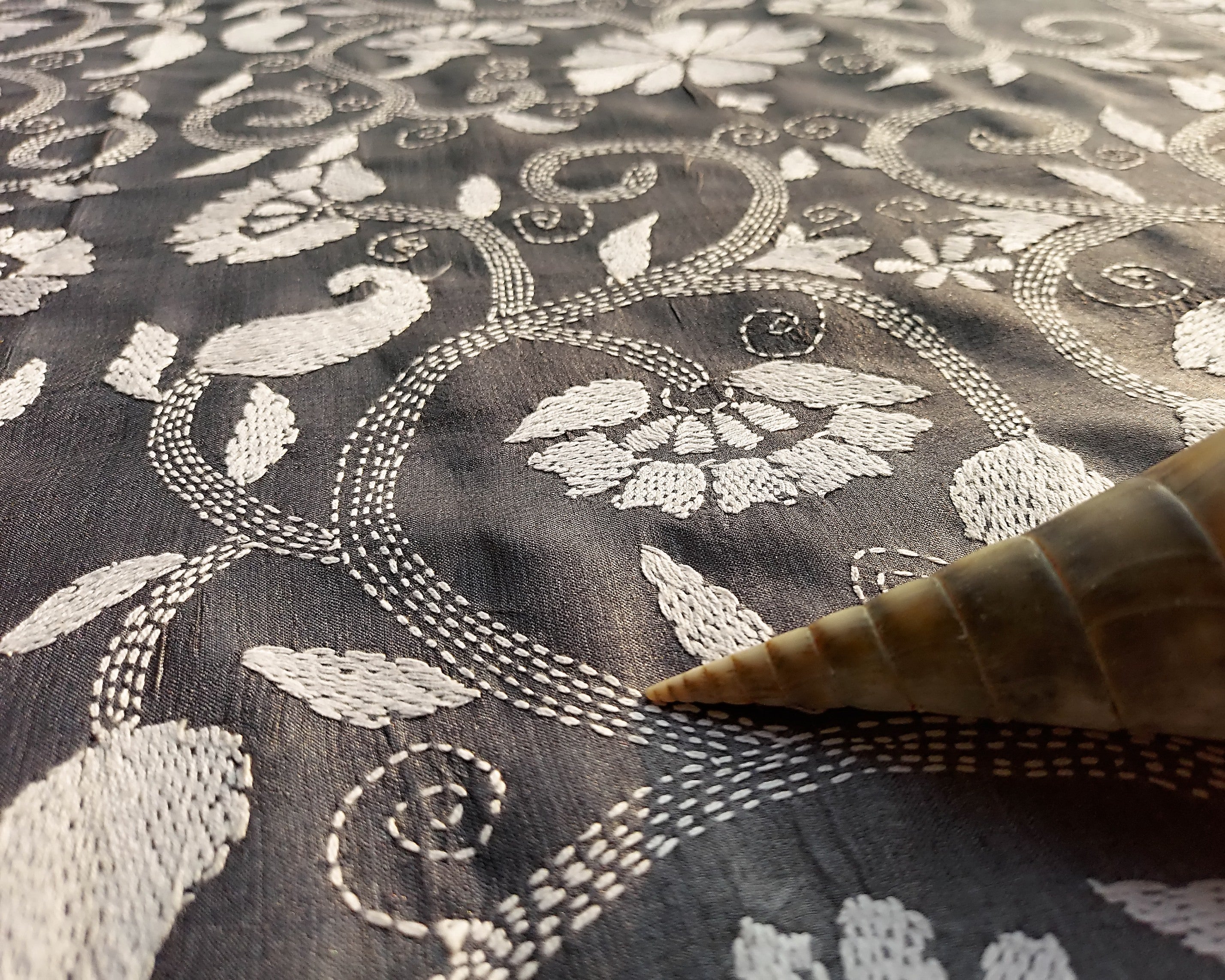 Fossil Grey Kantha Dupatta