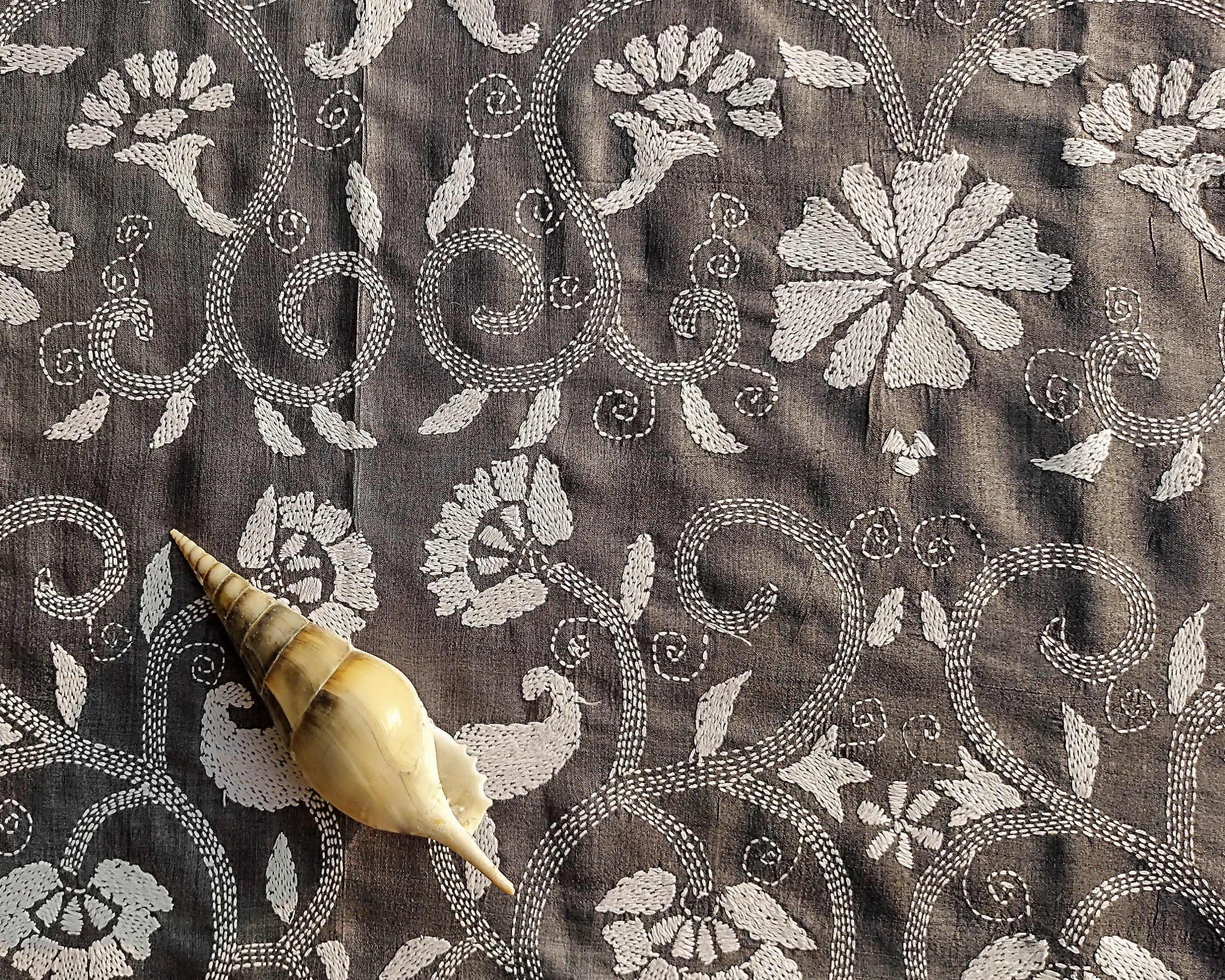 Fossil Grey Kantha Dupatta
