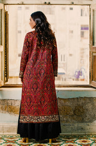 Aamna Ilyas Pakistan model black and pink floral jacket black dress old ruin